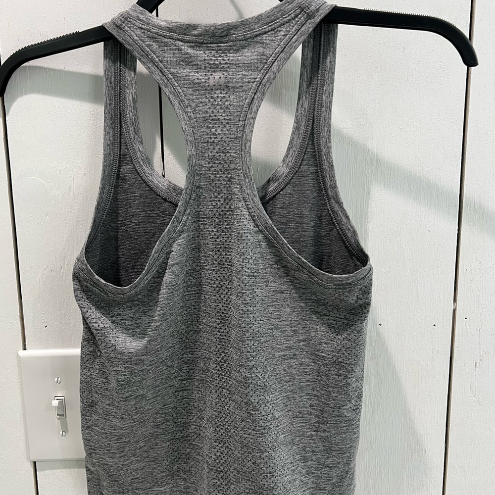 Swiftly Tech Racerback Tank Top 2.0 - Picture 4 of 4